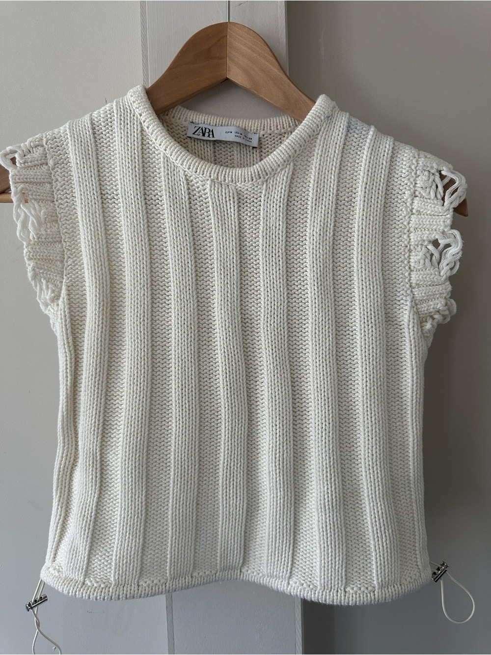 ZARA CREAM KNIT CROP TOP W/ DRAW STRING AT HEM DISTRESSED CAPPED SLEEVES SZ M - Picture 3 of 7
